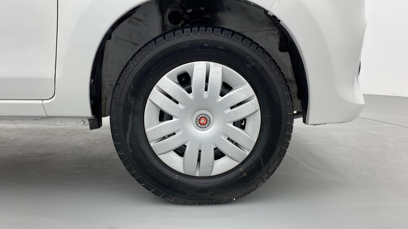 2018 Maruti Alto 800 LXI, Petrol, Manual, 34,635 km, Right Front Wheel