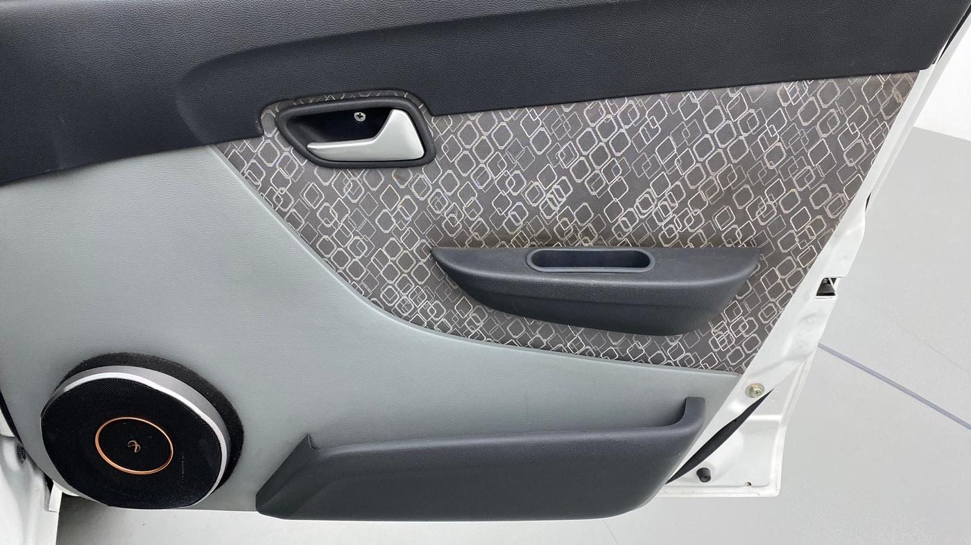 2018 Maruti Alto 800 LXI, Petrol, Manual, 34,635 km, Driver Side Door Panels Control