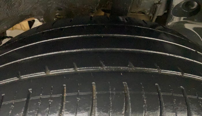 2021 Renault Duster RXZ 1.5 PETROL MT, Petrol, Manual, 56,423 km, Left Rear Tyre Tread