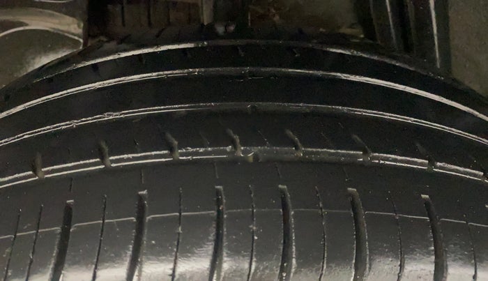 2021 Renault Duster RXZ 1.5 PETROL MT, Petrol, Manual, 56,423 km, Right Rear Tyre Tread