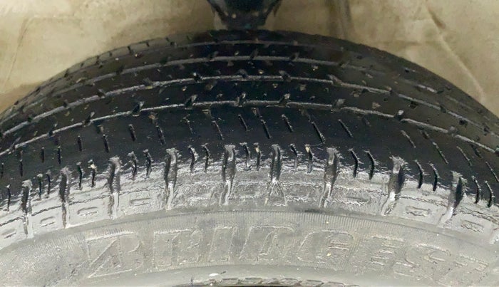 2017 Maruti Alto K10 VXI, Petrol, Manual, 34,853 km, Left Front Tyre Tread