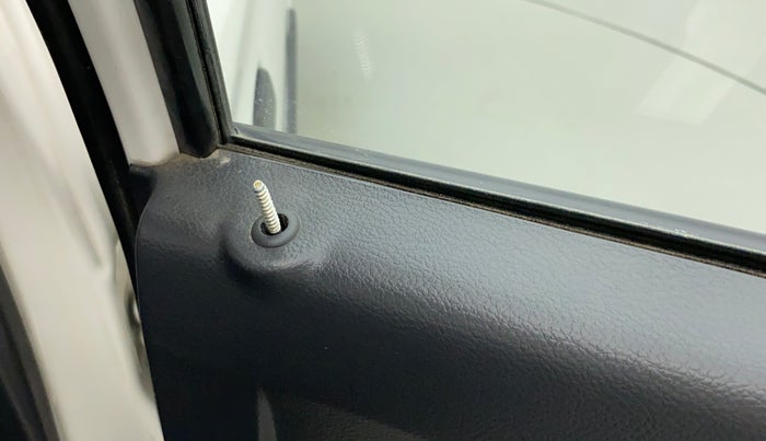 2017 Maruti Alto K10 VXI, Petrol, Manual, 34,853 km, Lock system - Door lock knob has minor damage