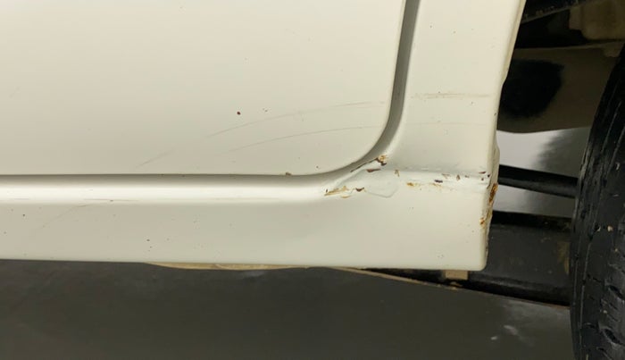 2017 Maruti Alto K10 VXI, Petrol, Manual, 34,853 km, Left running board - Slight discoloration