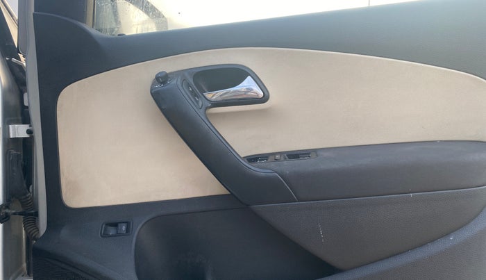 2018 Skoda Rapid AMBITION 1.6 MPI MT, Petrol, Manual, 81,480 km, Driver Side Door Panels Control