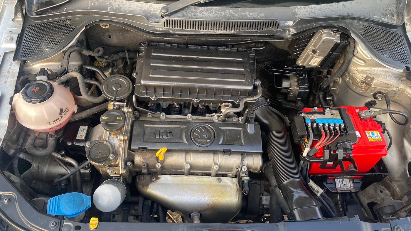 2018 Skoda Rapid AMBITION 1.6 MPI MT, Petrol, Manual, 81,480 km, Engine View