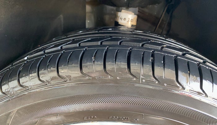 2023 Volkswagen VIRTUS TOPLINE TSI 1.0 MT, Petrol, Manual, 50,814 km, Left Front Tyre Tread