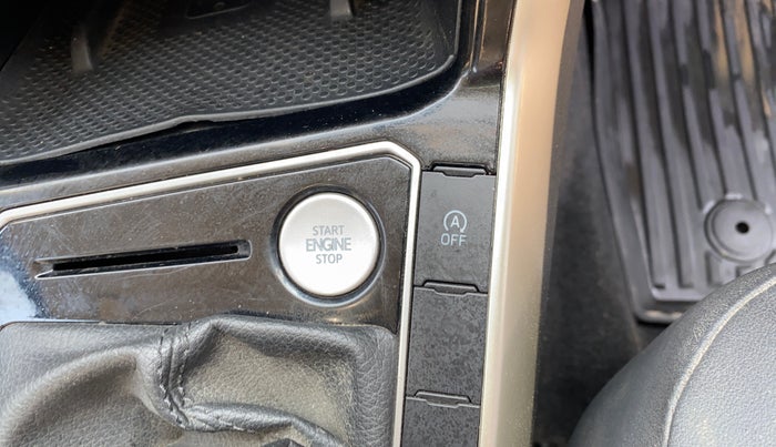 2023 Volkswagen VIRTUS TOPLINE TSI 1.0 MT, Petrol, Manual, 50,814 km, Keyless Start/ Stop Button