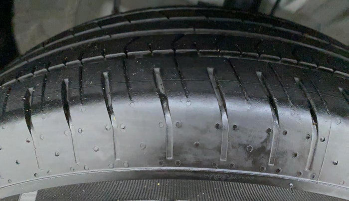 2020 Hyundai Creta S CRDI, Diesel, Manual, 5,089 km, Right Front Tyre Tread