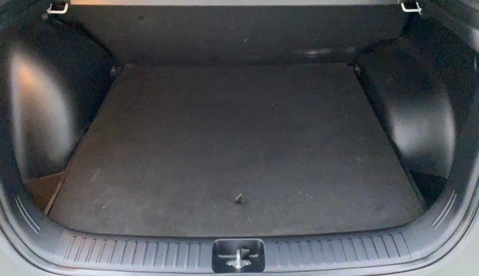 2020 Hyundai Creta S CRDI, Diesel, Manual, 5,089 km, Boot Inside