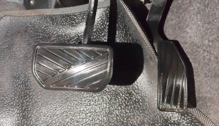 2015 Maruti Celerio VXI AMT, Petrol, Automatic, 43,781 km, Pedals