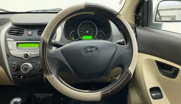 2015 Hyundai Eon MAGNA +, Petrol, Manual, 22,220 km, Steering Wheel Close Up