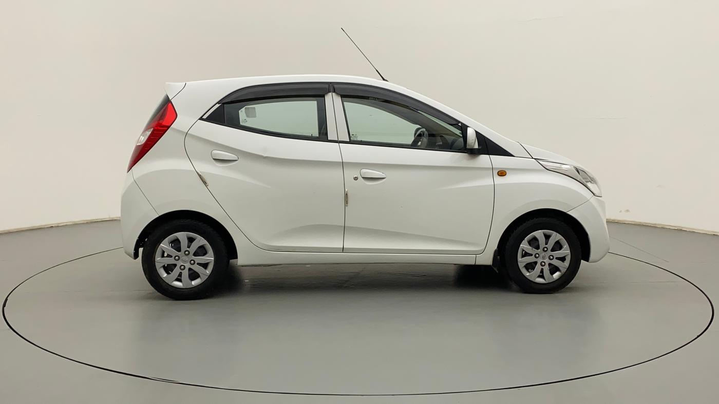 2015 Hyundai Eon MAGNA +, Petrol, Manual, 22,220 km, Right Side View