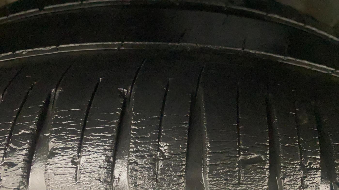 2017 Honda Brio S MT, Petrol, Manual, 77,997 km, Left Front Tyre Tread