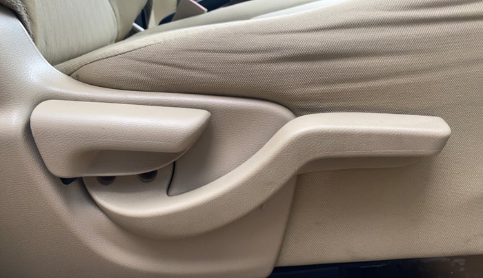 2017 Honda Brio S MT, Petrol, Manual, 77,997 km, Driver Side Adjustment Panel