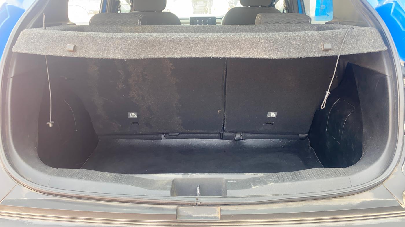 2021 Renault Kiger RXZ MT, Petrol, Manual, 36,774 km, Boot Inside