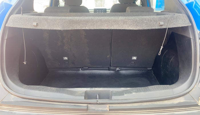 2021 Renault Kiger RXZ MT, Petrol, Manual, 36,774 km, Boot Inside