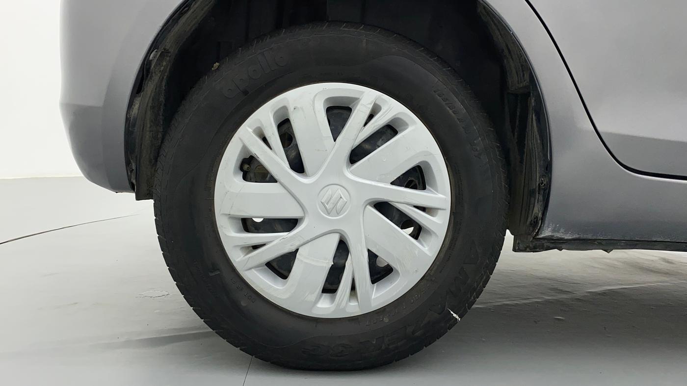 2015 Maruti Swift VXI D, Petrol, Manual, 24,955 km, Right Rear Wheel