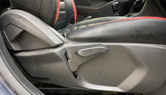 2020 Ford FREESTYLE TITANIUM PLUS 1.2 PETROL, Petrol, Manual, 87,268 km, Driver Side Adjustment Panel