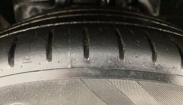 2020 Ford FREESTYLE TITANIUM PLUS 1.2 PETROL, Petrol, Manual, 87,268 km, Left Front Tyre Tread