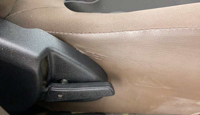 2013 Maruti Alto 800 LXI, Petrol, Manual, 24,636 km, Driver Side Adjustment Panel
