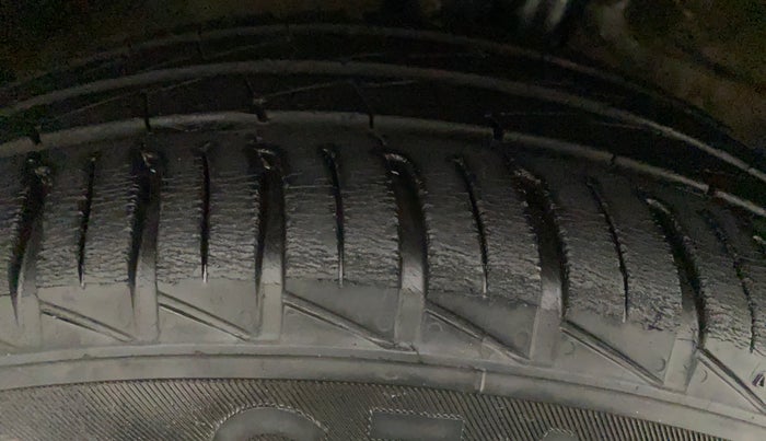 2014 Maruti Celerio VXI, Petrol, Manual, 66,046 km, Right Rear Tyre Tread