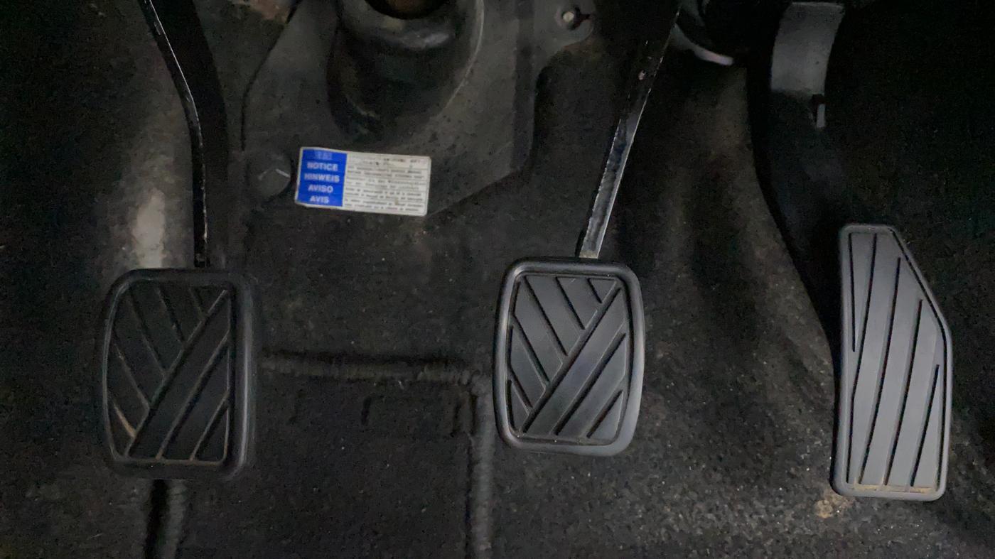 2017 Maruti IGNIS ALPHA 1.2 K12, Petrol, Manual, 84,183 km, Pedals