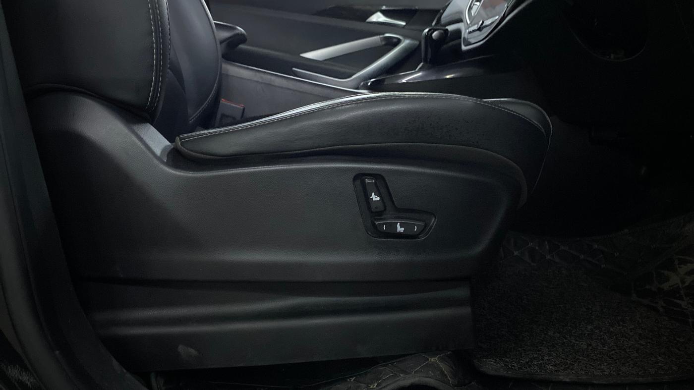2020 MG HECTOR SHARP 1.5 DCT PETROL, Petrol, Automatic, 94,854 km, Driver Side Adjustment Panel