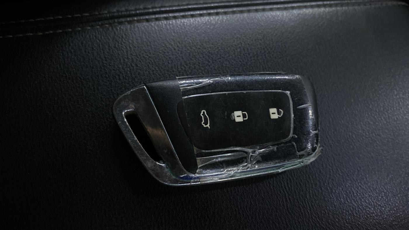 2020 MG HECTOR SHARP 1.5 DCT PETROL, Petrol, Automatic, 94,854 km, Key Close Up
