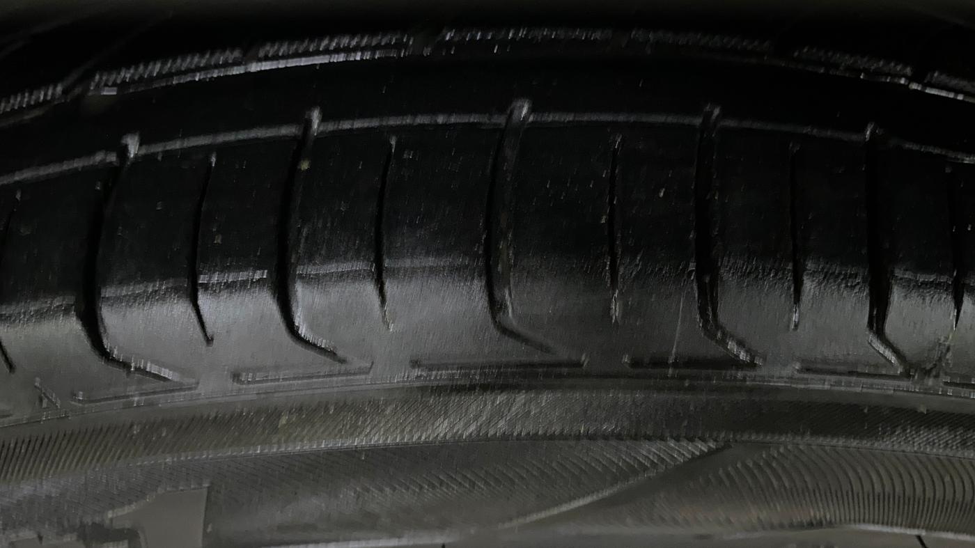 2020 MG HECTOR SHARP 1.5 DCT PETROL, Petrol, Automatic, 94,854 km, Left Front Tyre Tread