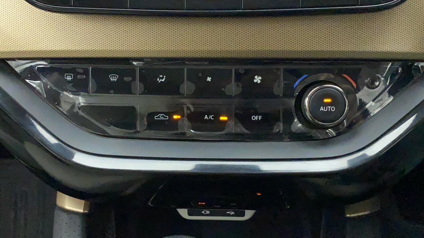 2022 Tata Harrier XZA PLUS JET 2.0L, Diesel, Automatic, 12,943 km, Automatic Climate Control