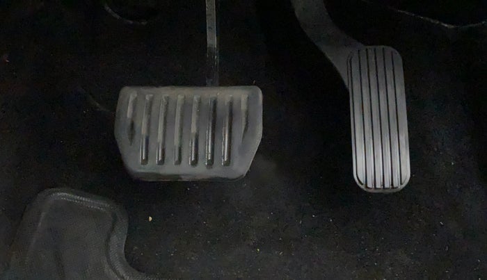 2022 Tata Harrier XZA PLUS JET 2.0L, Diesel, Automatic, 12,943 km, Pedals