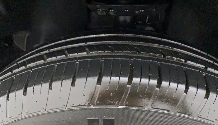 2022 Tata Harrier XZA PLUS JET 2.0L, Diesel, Automatic, 12,943 km, Left Front Tyre Tread