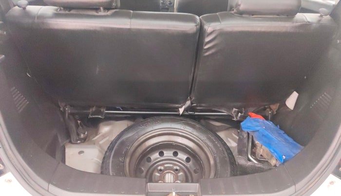 2013 Maruti Wagon R 1.0 LXI, Petrol, Manual, 37,495 km, Boot Inside