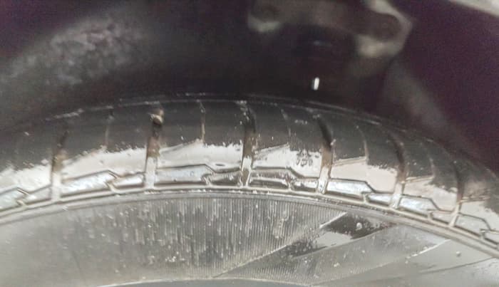 2018 Hyundai Creta SX AT 1.6 PETROL, CNG, Automatic, 90,996 km, Left Rear Tyre Tread