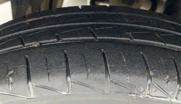 2020 Maruti Alto VXI, Petrol, Manual, 34,993 km, Right Rear Tyre Tread