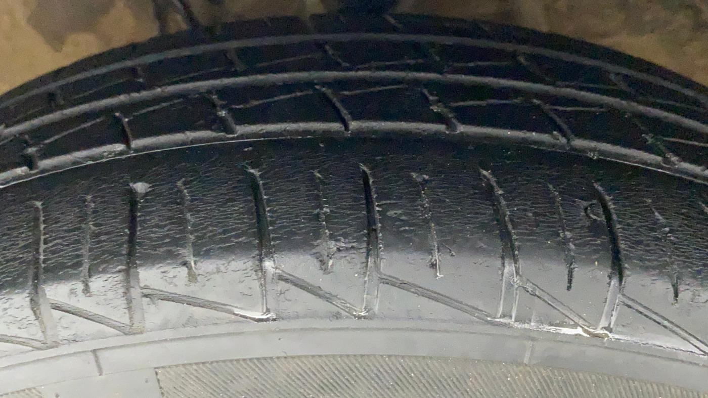2020 Maruti Alto VXI, Petrol, Manual, 34,993 km, Left Front Tyre Tread