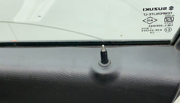 2020 Maruti Alto VXI, Petrol, Manual, 34,993 km, Lock system - Door lock knob has minor damage