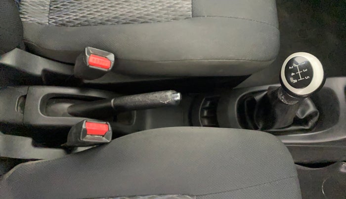 2014 Maruti Wagon R Stingray VXI, Petrol, Manual, 63,088 km, Gear Lever