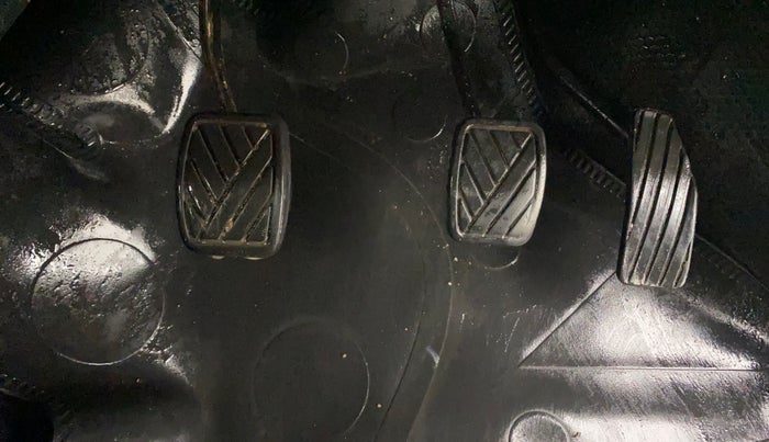 2014 Maruti Wagon R Stingray VXI, Petrol, Manual, 63,088 km, Pedals