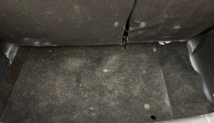 2016 Maruti Swift VDI, Diesel, Manual, 1,13,417 km, Boot Inside