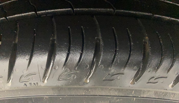 2015 Ford Ecosport TREND 1.5L DIESEL, Diesel, Manual, 92,198 km, Right Front Tyre Tread