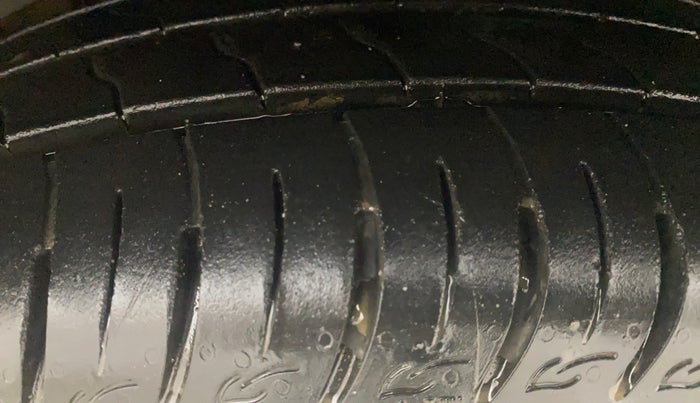 2015 Ford Ecosport TREND 1.5L DIESEL, Diesel, Manual, 92,198 km, Left Front Tyre Tread