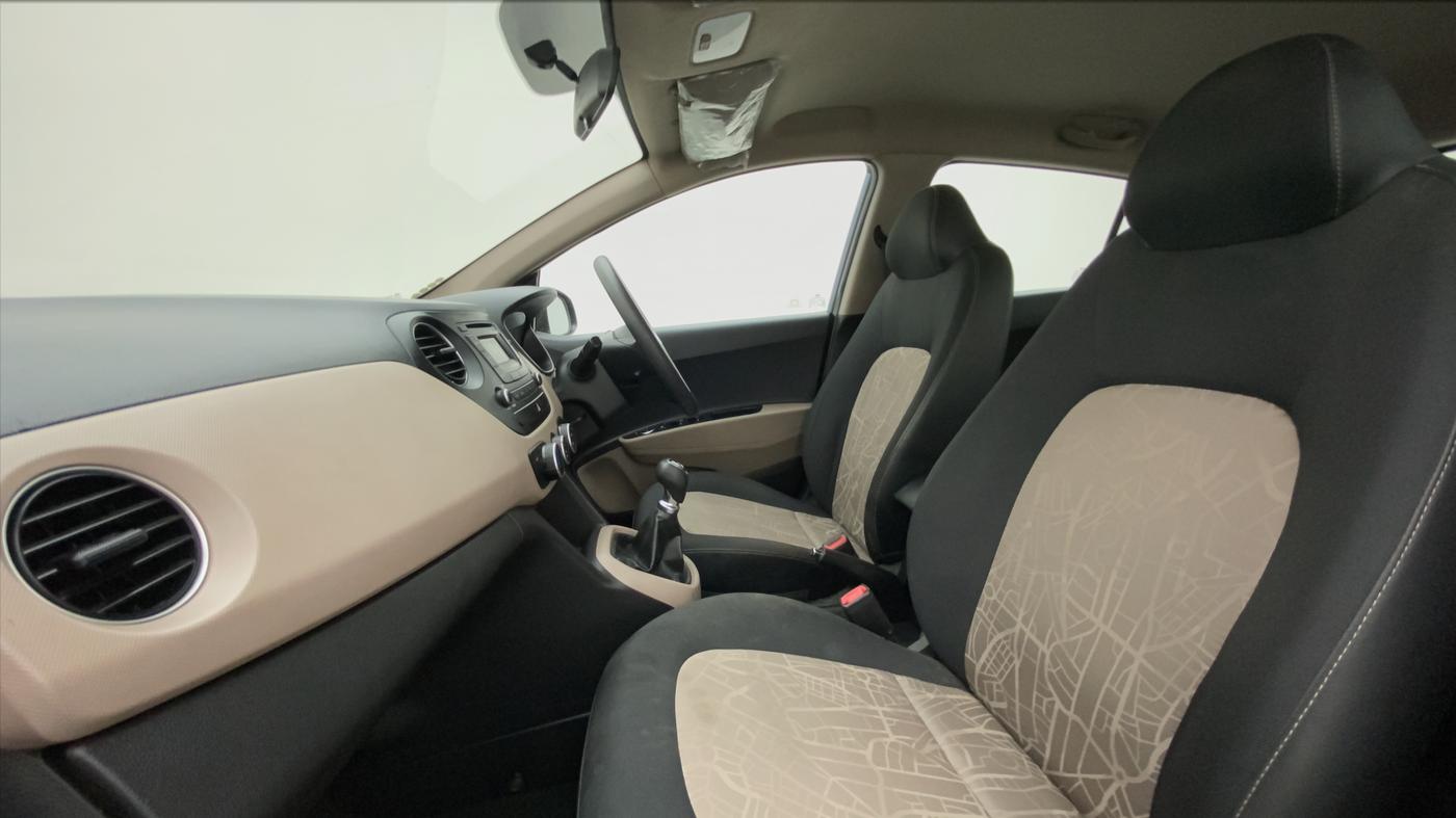 2013 Hyundai Grand i10 SPORTZ 1.2 KAPPA VTVT, Petrol, Manual, 40,200 km, Right Side Front Door Cabin