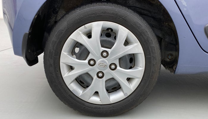2013 Hyundai Grand i10 SPORTZ 1.2 KAPPA VTVT, Petrol, Manual, 40,200 km, Right Rear Wheel