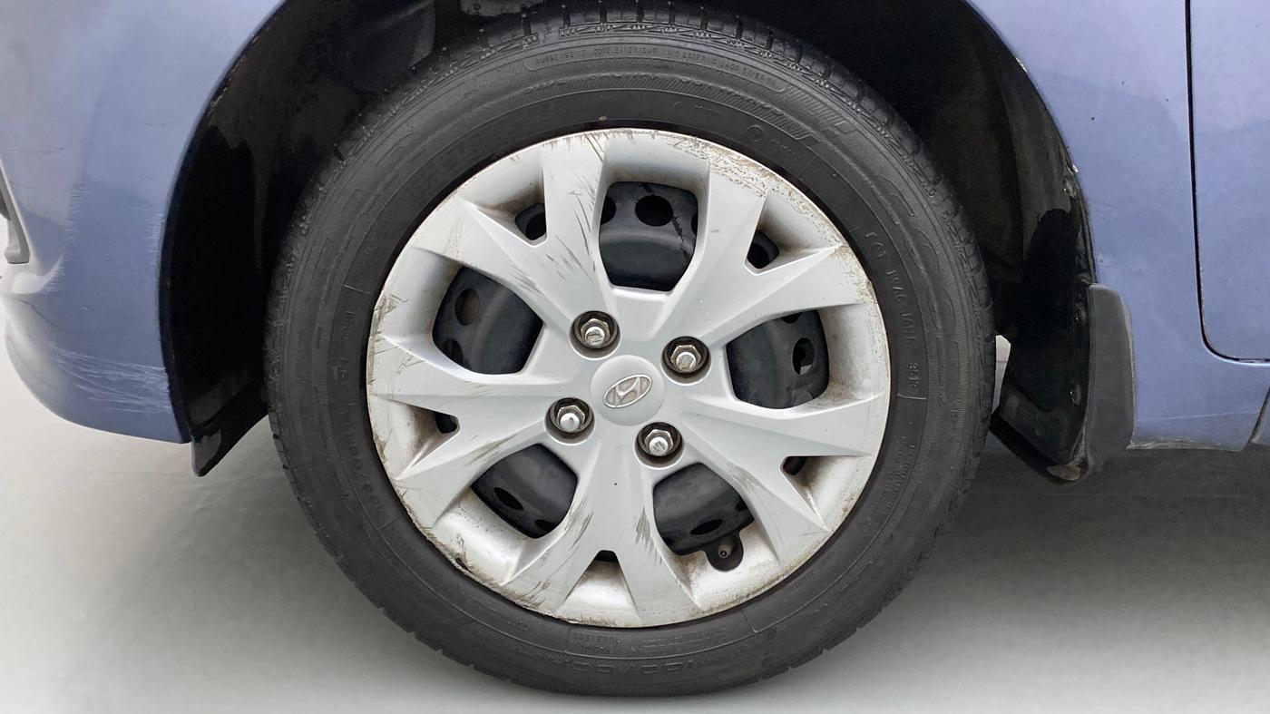 2013 Hyundai Grand i10 SPORTZ 1.2 KAPPA VTVT, Petrol, Manual, 40,200 km, Left Front Wheel