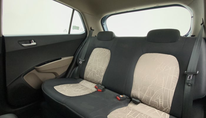 2013 Hyundai Grand i10 SPORTZ 1.2 KAPPA VTVT, Petrol, Manual, 40,200 km, Right Side Rear Door Cabin