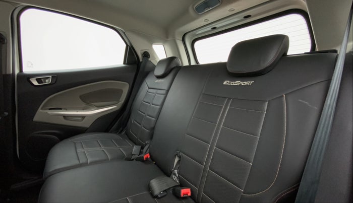2014 Ford Ecosport 1.5 TITANIUM TI VCT AT, Petrol, Automatic, 49,396 km, Right Side Rear Door Cabin