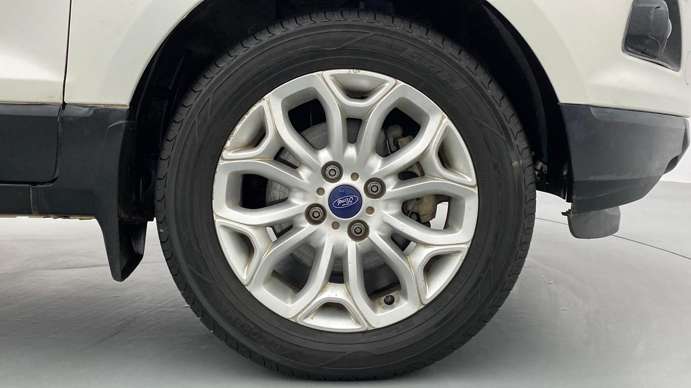 2014 Ford Ecosport 1.5 TITANIUM TI VCT AT, Petrol, Automatic, 49,396 km, Right Front Wheel