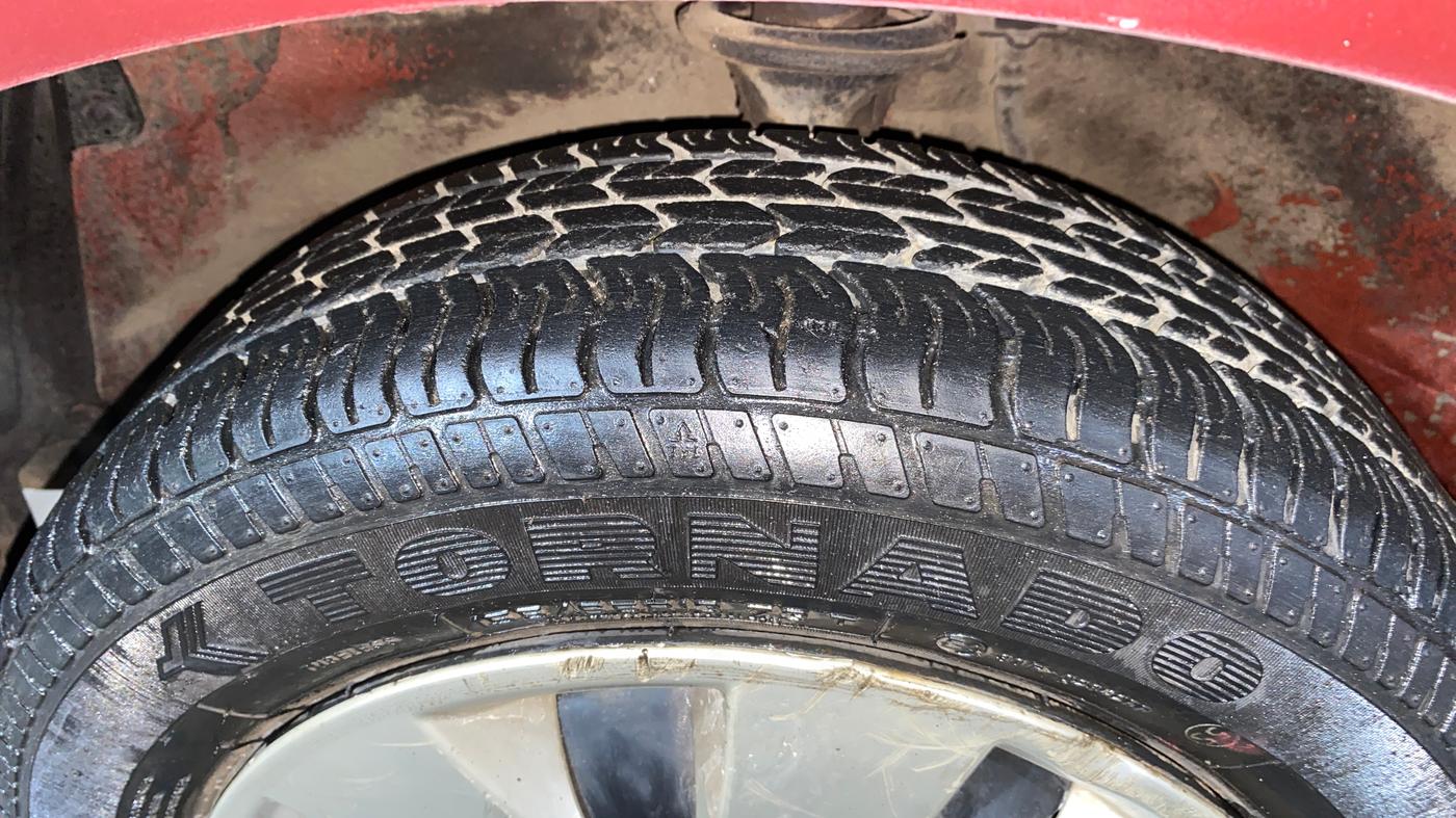 2018 Maruti Alto K10 VXI (O) AMT, Petrol, Automatic, 40,980 km, Left Front Tyre Tread