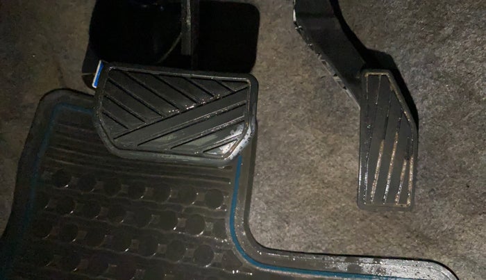 2018 Maruti Alto K10 VXI (O) AMT, Petrol, Automatic, 40,980 km, Pedals